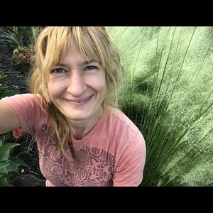 Meet your Posher, Joy